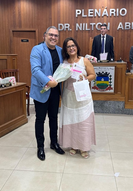 Liliane Almada Medeiros Ribeiro homenageada pelo Vereador Felipinho Barros