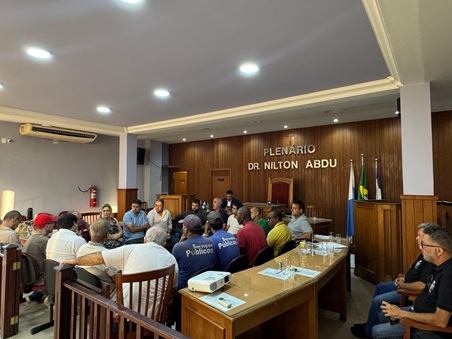 Lei dos 100 é discutida na Câmara de Areal 