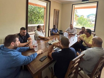 Vereadores em reunião solicitam agilidade no Parque Industrial