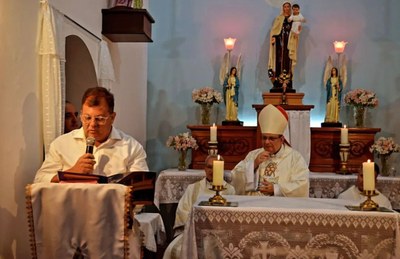 Bispo Diocesano Dom Joel Portella Amado recebe homenagem da Câmara de Areal 