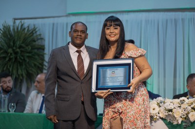 Vereador Valter Luís homenageou Thainá Costa Silva Vereador Valter Luís homenageou Thainá Costa Silva