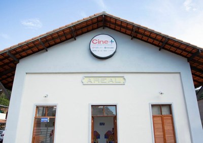 Cine + é inaugurado em Areal
