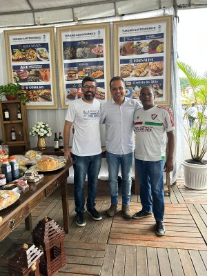 Feira de Produtos de Areal Feira de Produtos de Areal