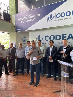 Vereadores participam de Inauguração da Companhia de Desenvolvimento de Areal