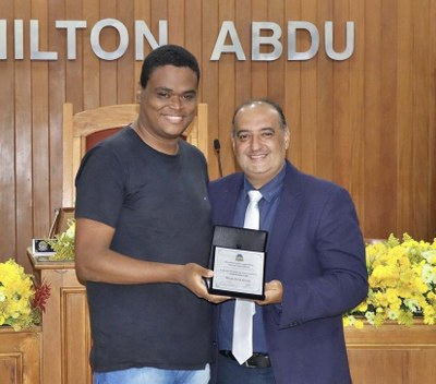 Vereador Marcelo Pipa e homenageado Marcelo Almeida 