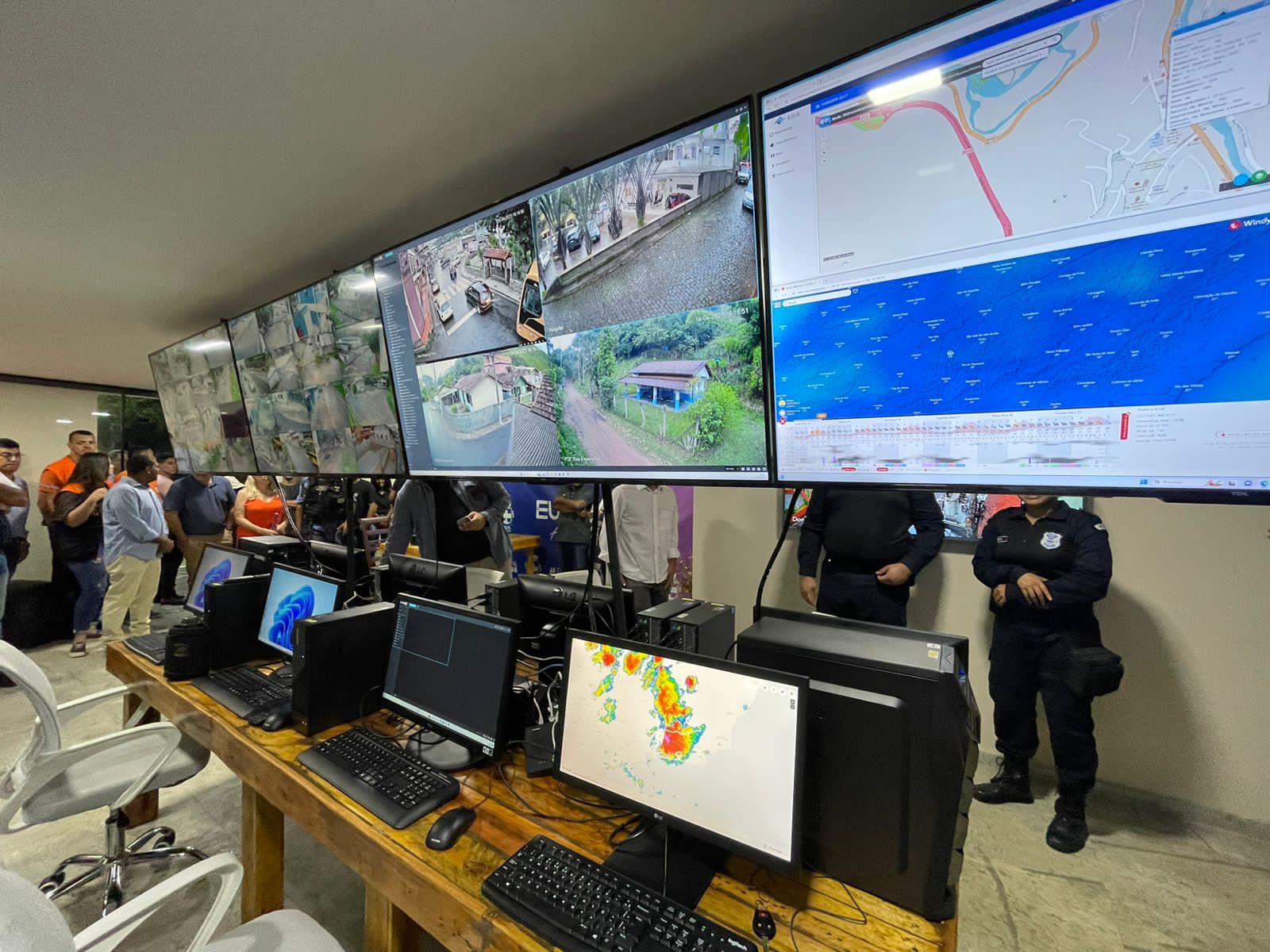 Vereadores participam da inauguração do Centro Integrado de Turismo e Inteligência - CITI 