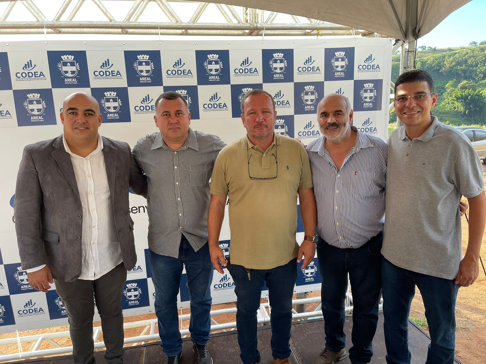 Vereadores participam de lançamento da pedra fundamental do Parque Industrial Arlindo Alves de Freitas