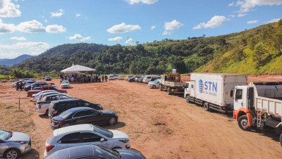 Vereadores participam de lançamento da pedra fundamental do Parque Industrial Arlindo Alves de Freitas