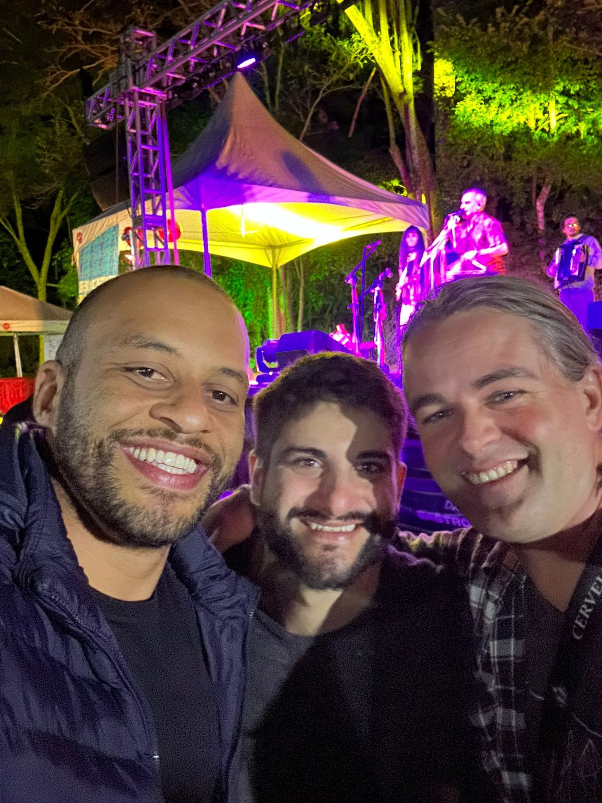 Vereadores marcam presença na 3ª edição da Feira de Produtos de Areal 