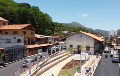 Praça e Anfiteatro Alberto Abdu são inaugurados em Areal 