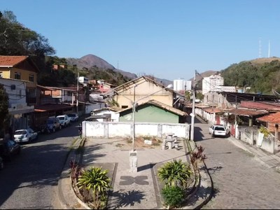 Praça e Anfiteatro Alberto Abdu são inaugurados em Areal 