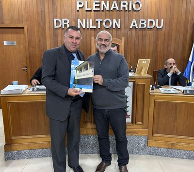 Vice-prefeito Laerte Calil de Freitas é homenageado na Câmara de Areal Vice-prefeito Laerte Calil de Freitas é homenageado na Câmara de Areal