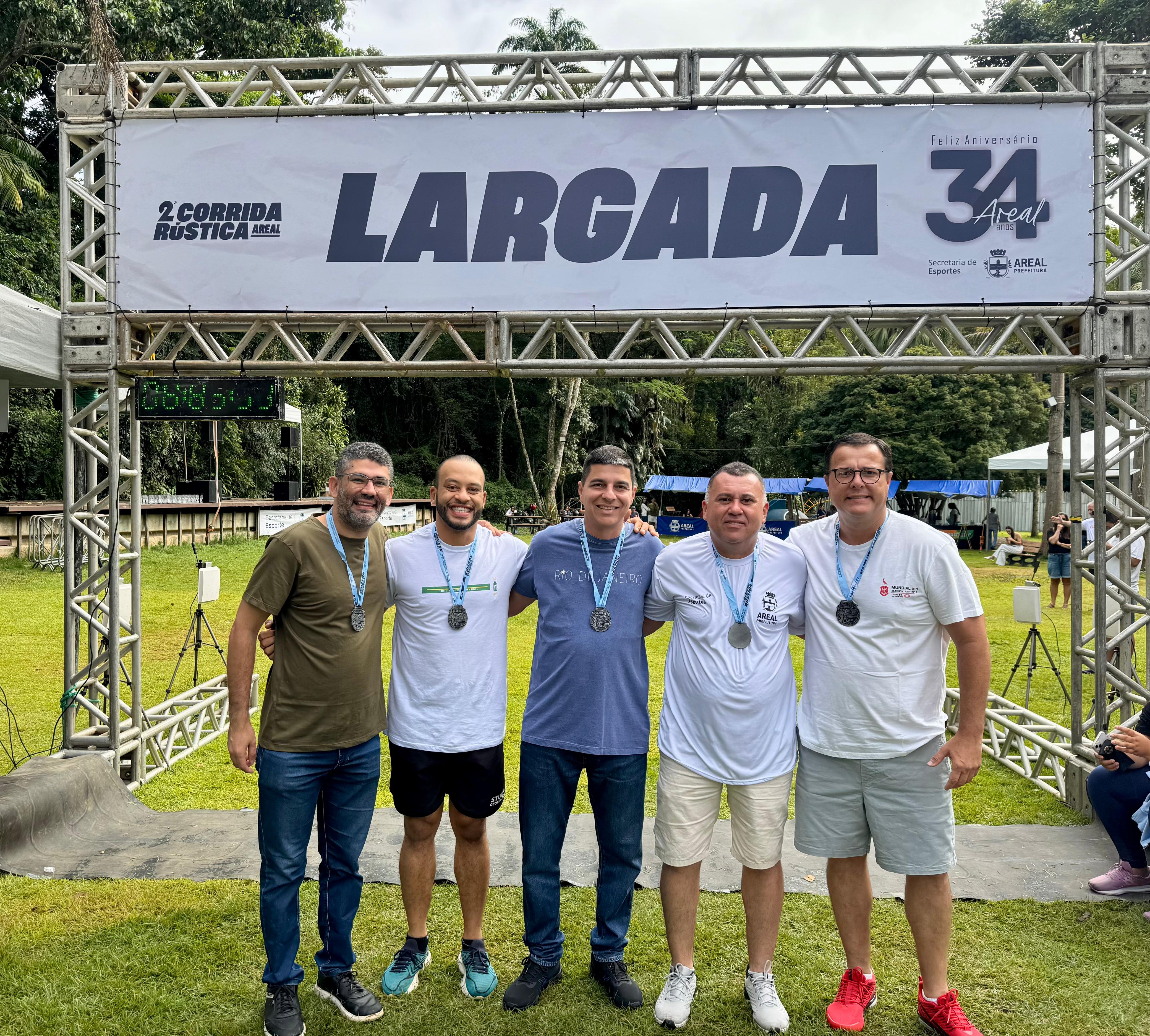 Areal promove esporte e qualidade de vida em corrida comemorativa
