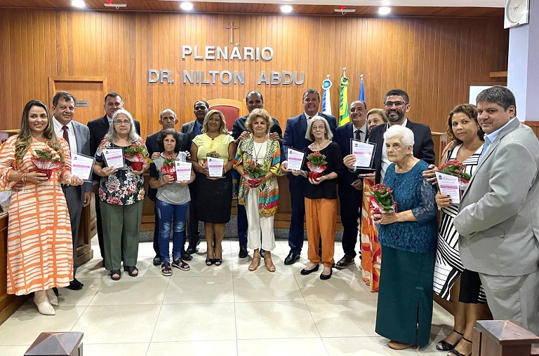 Câmara de Areal Condecora Mulheres do Ano