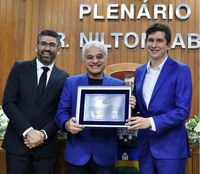 Câmara de Areal realiza entrega de Título de Cidadão Arealense