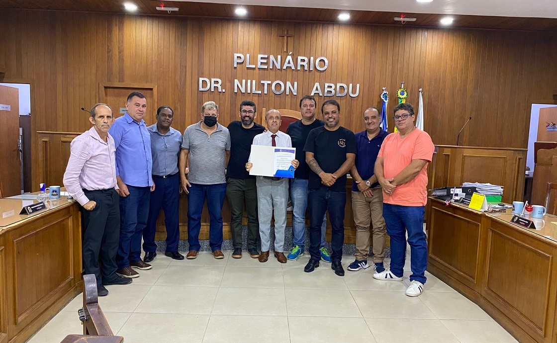 Entrega de moção de aplausos, ao Dr. Luiz Castellani