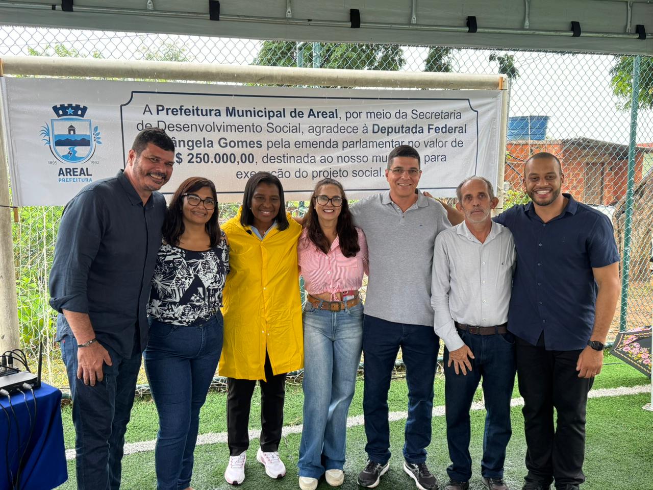 Município de Areal recebe veículo para reforçar ações do Projeto Alimento Saudável