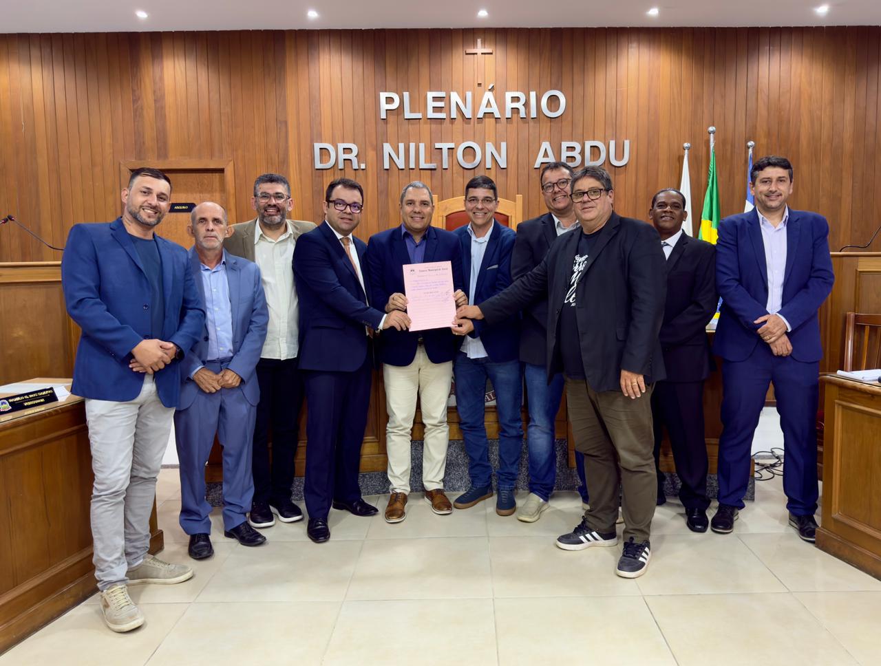 Projeto que regulamenta Uber e 99 em Areal é aprovado por unanimidade