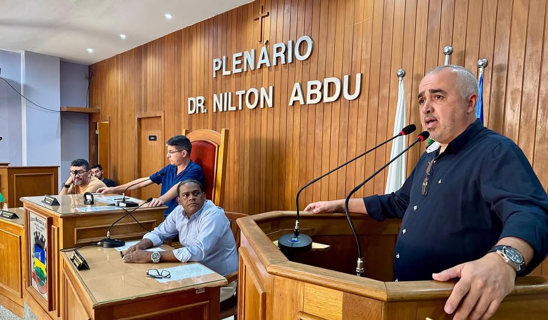 Secretário de Fazenda presta esclarecimentos sobre o IPTU na Câmara de Areal.